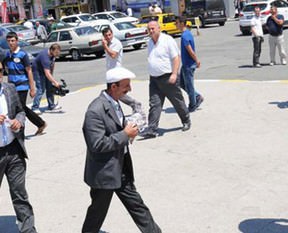 Rizelilerden 'duran adamlara' tepki