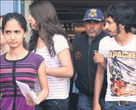 Gözaltında LYS sınavı