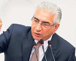 Adaylık için başvuruda bulundu