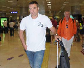 Ersun Yanal sözleşmesini feshetti