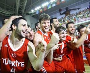 Şampiyon 12 Dev Adam
