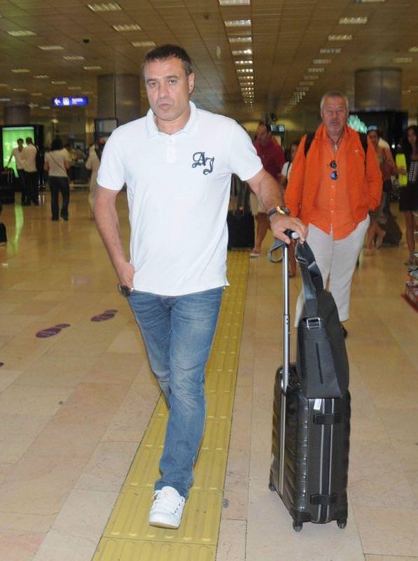 Ersun Yanal sözleşmesini feshetti