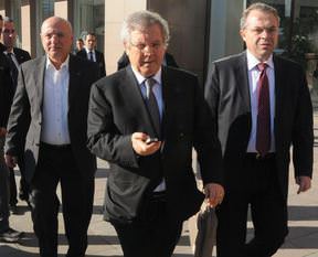 Fenerbahçe Başkanı Aziz Yıldırım'a istifa çağrısı