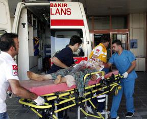 Lice'de gerginlik: 1 ölü, 6 yaralı