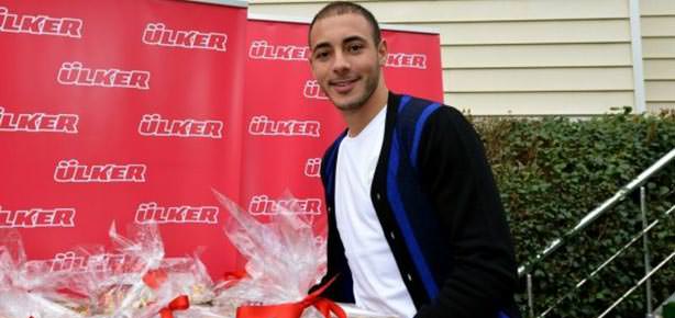 Amrabat kesinlikle takımda kalıyor