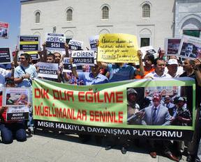 Mursi'ye Türkiye'den büyük destek