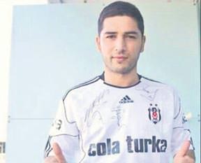 Anlaşma yok ama Sezer formayı giydi