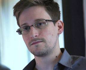 Snowden'a bir kapı daha!