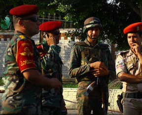 Darbecilere dev yardım