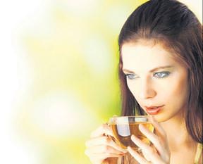 Üzümün kırmızısı çayın yeşili