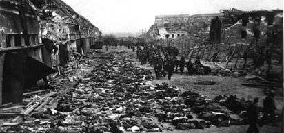 Gestapo, Çekoslovakya'da 120 öğrenciyi öldürdü.