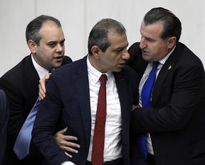 Zeyid Aslan Disiplin Kurulu'na sevk edildi