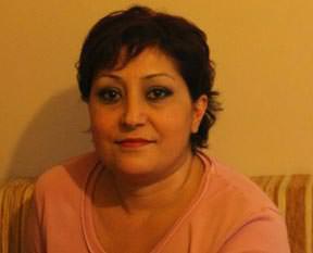 Balkondan kendini attı