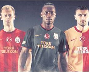 Yeni forma göz kamaştırdı