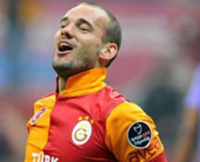 Sneijder'den transfer iddialarına yanıt