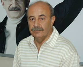 CHP'de 2 il istifa etti