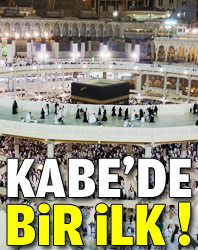 Kabe'de bir ilk!