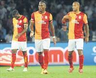 Aslan’a Çizme dar geldi