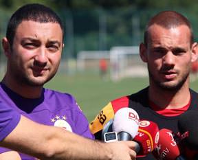 Luis Van Gaal'dan Sneijder'e kesik!