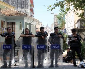 Duruşma öncesi Silivri baskını