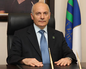 RTEÜ Rektörü istifa etti