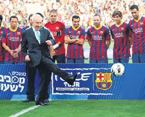 Simon Peres de Messi'ye özendi