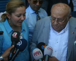 Süleyman Demirel hastaneye kaldırıldı