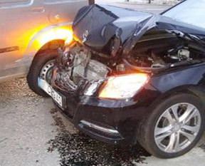 AK Partili vekil trafik kazası geçirdi