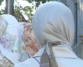 Başörtüsü artık serbest!