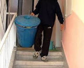 Kapıcılara 'çöp' eğitimi
