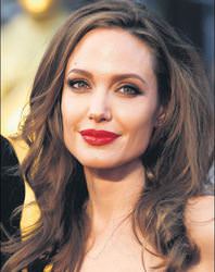 En güzel cadı Jolie