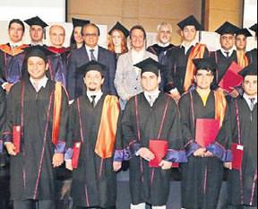 Vestel çalışanları diploma aldı