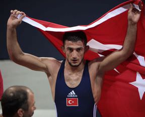 Kılıçsallayan dünya şampiyonu