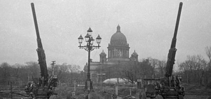 Alman ordusu Leningrad’a ulaştı, kuşatma başladı.