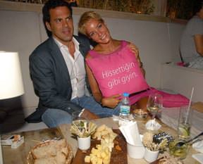 Kocasıyla poz verdi