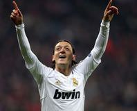 Mesut Özil hakkında şok iddia