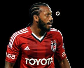 Fernandes'le görüşme odasına