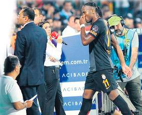 Nur topu gibi Drogba krizi