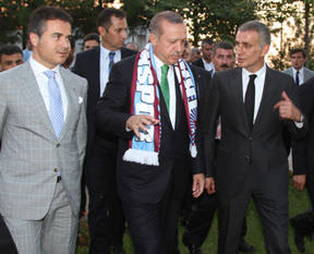 Başbakan Trabzonspor'u ziyaret etti