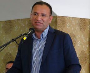 Bozdağ: Tabelalarımızı Türkçeleştirelim