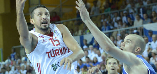 12 Dev Adam hüsranla başladı