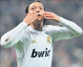 Realli Mesut öldü yaşasın Arsenal