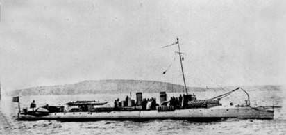 Çanakkale'de, Binbaşı Ahmet Bey komutasındaki Muaveneti Milliye muhribi, Golyath zırhlısını torpilleyerek batırdı.