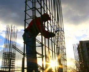 İnşaat işçisine bin 500 $ maaş