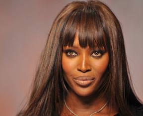 Çabuk olun Naomi terledi