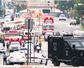 Askeri Üsse şok saldırı:12 ölü