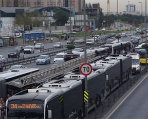 Cevizlibağ metrobüs istasyonu hazır