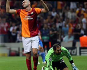 G.Saray Real Madrid maçı sonrası sosyal medya yıkıldı