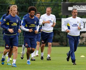 Kuyt sol kanadı çok sevdi!