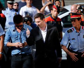 Messi ve babası mahkemeye çıktı